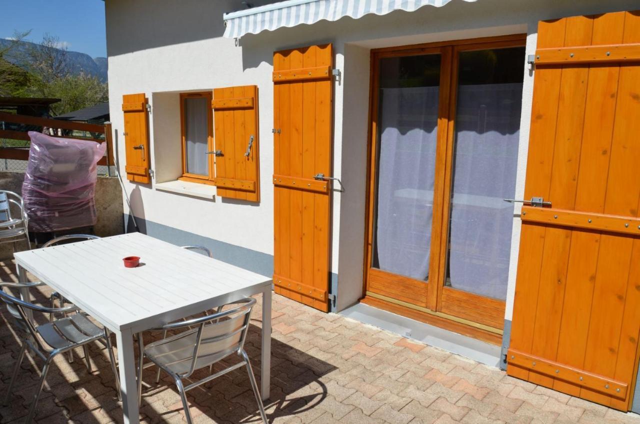 Le Velan Villa Giez Екстериор снимка
