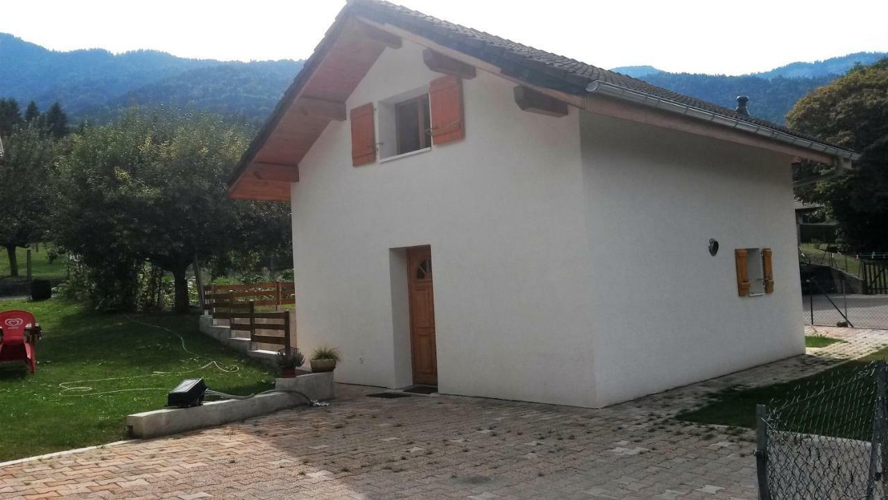 Le Velan Villa Giez Екстериор снимка